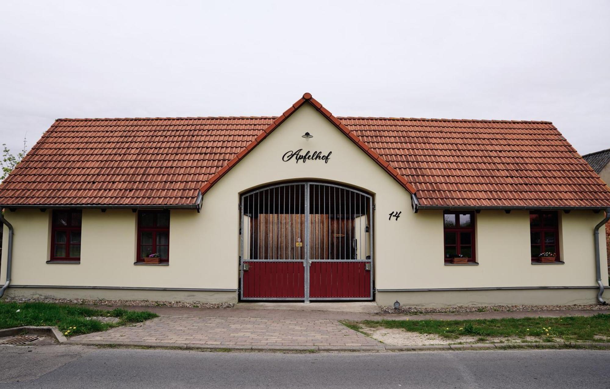 Ferienwohnung Apfelhof Biesenbrow Exterior foto